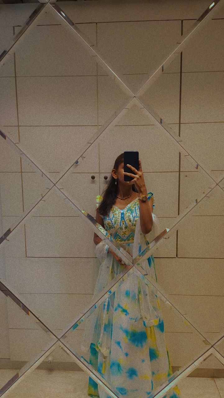 A beautiful photo of Sana