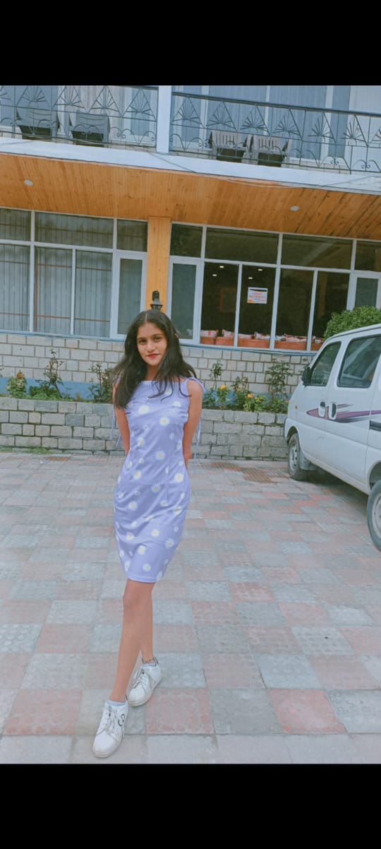 A beautiful photo of Sana